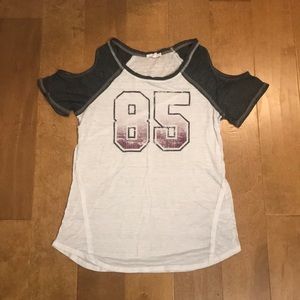 Cold shoulder T-Shirt